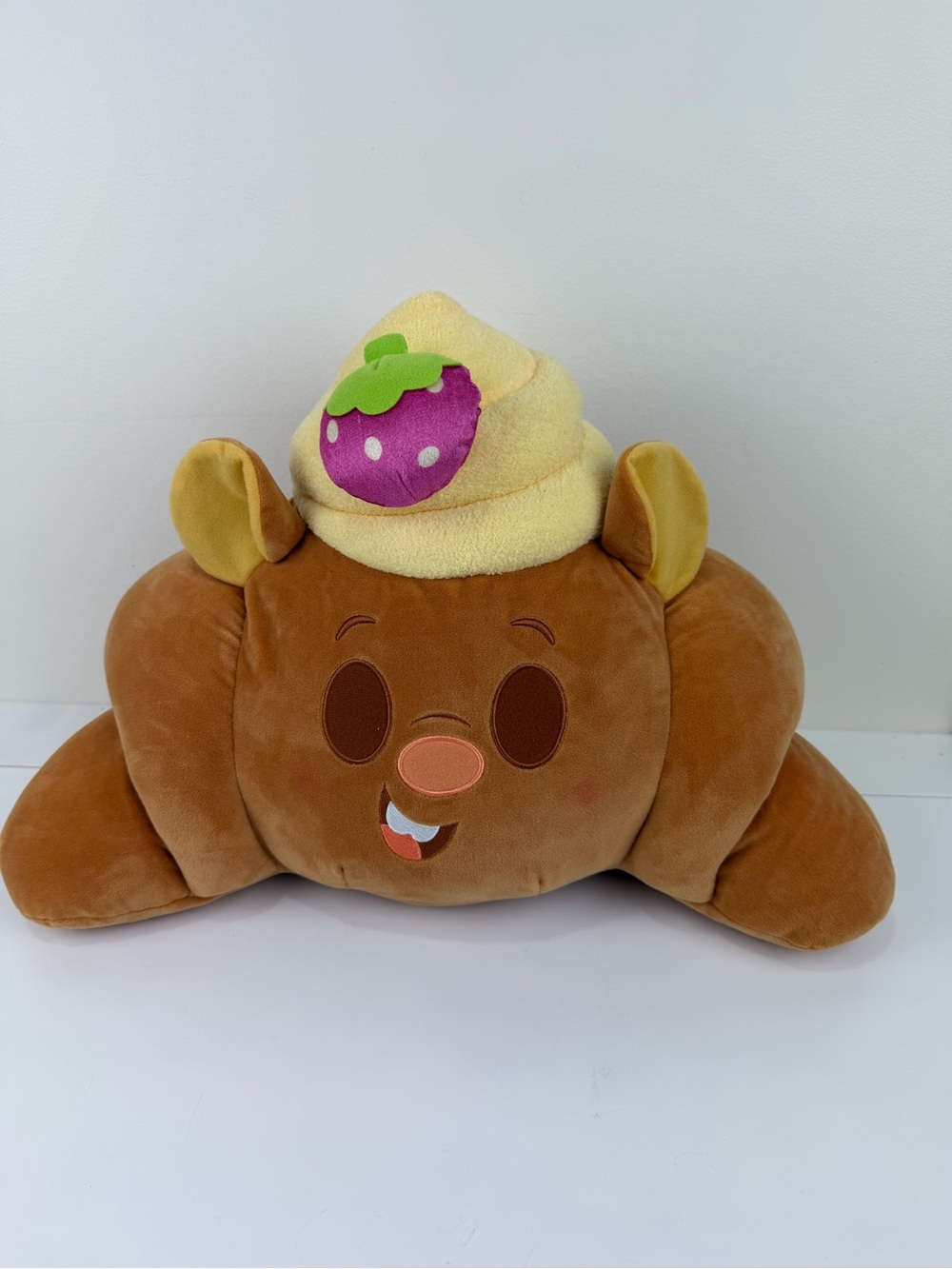 Disney Munchlings Emile Strawberry Croissant Plush Ratatouille Disney Parks